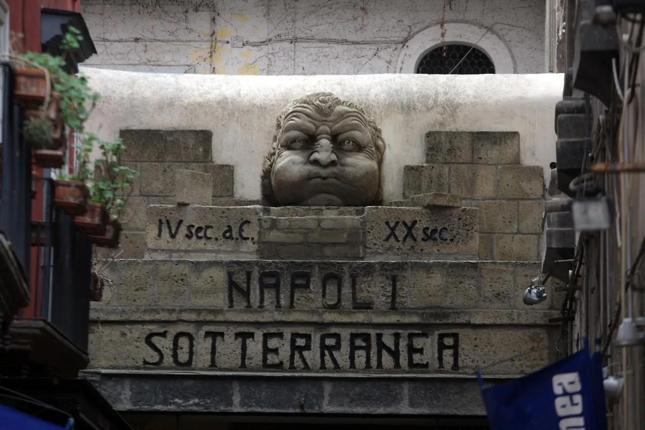 B&B House Angioino Neapel Italien