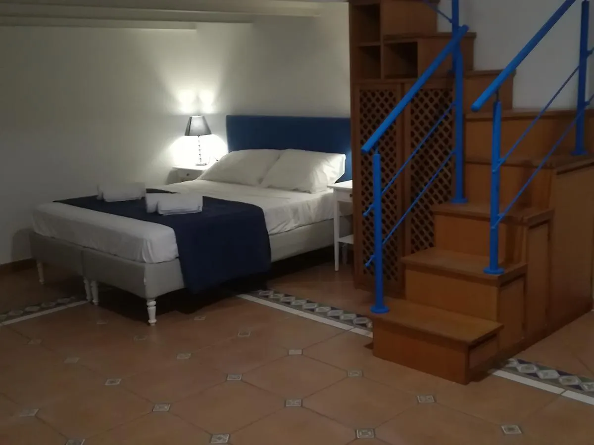 *** Frühstückspension B&B House Angioino Neapel Italien